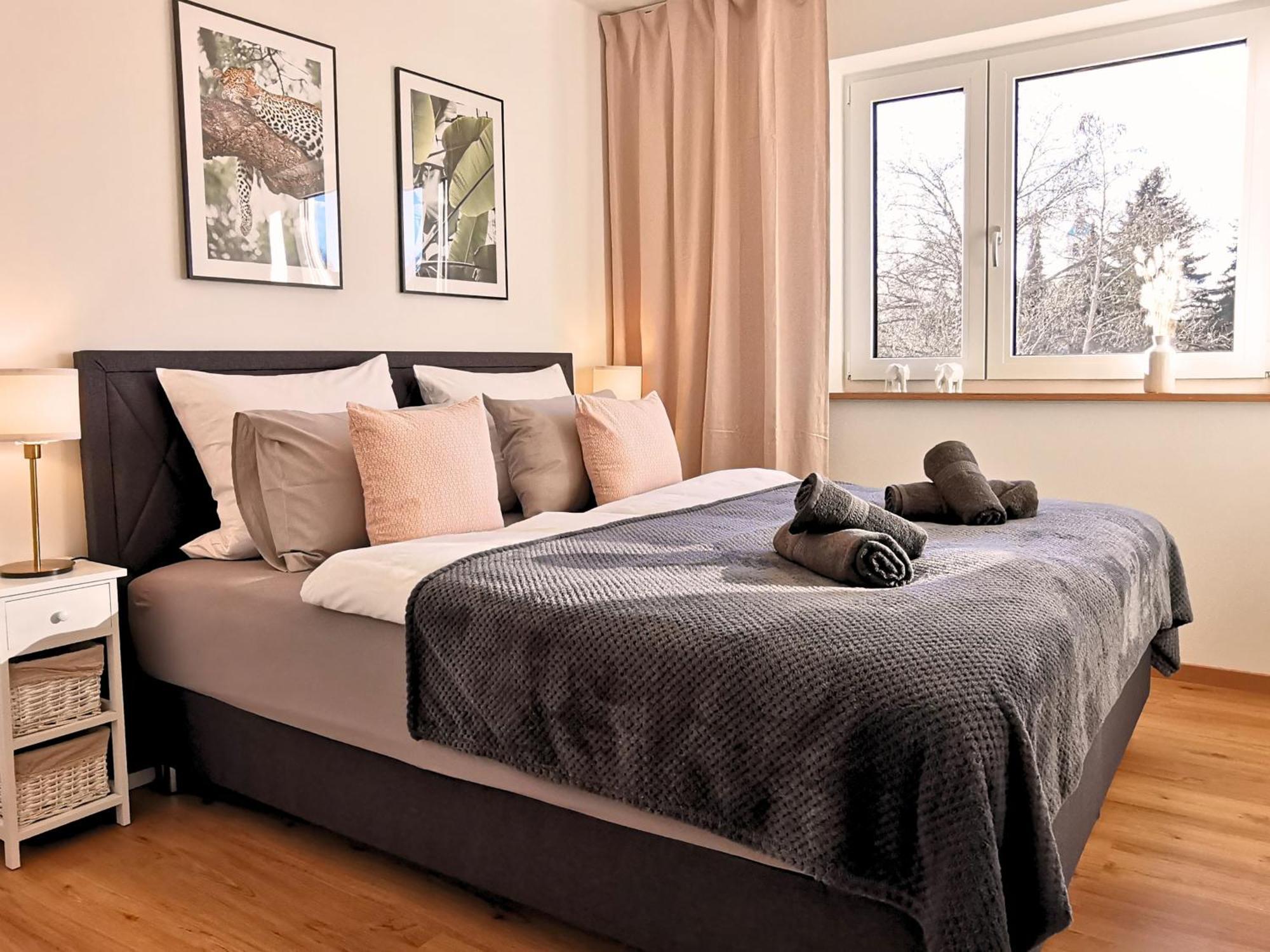 Fynbos Penthouse Deluxe, Balkon, Parkplatz Appartement Straubing Buitenkant foto